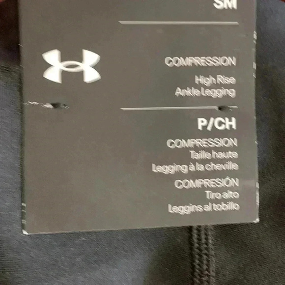 Under Armour NWT high rise compression  ankle leggings with two side pockets - Picture 4 of 4